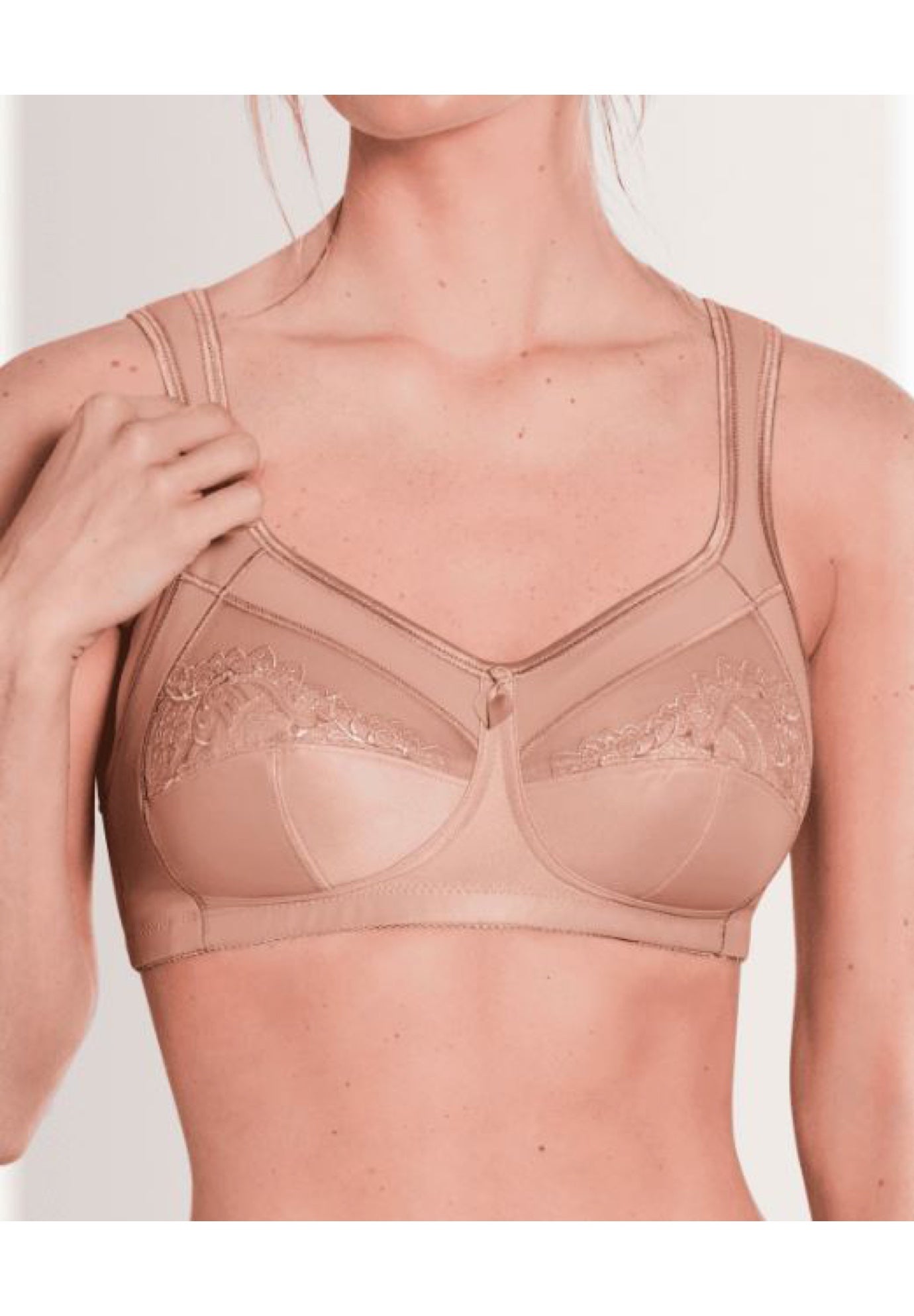 Wire Free Lace Bra Isadora Model Nude Woman Within