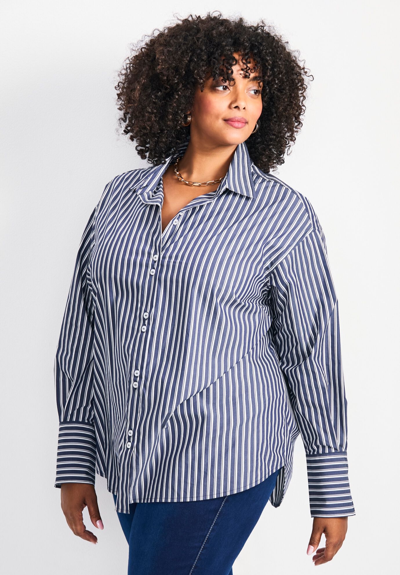 Breanna Classic Poplin Shirt, NAVY, alternate image number 4