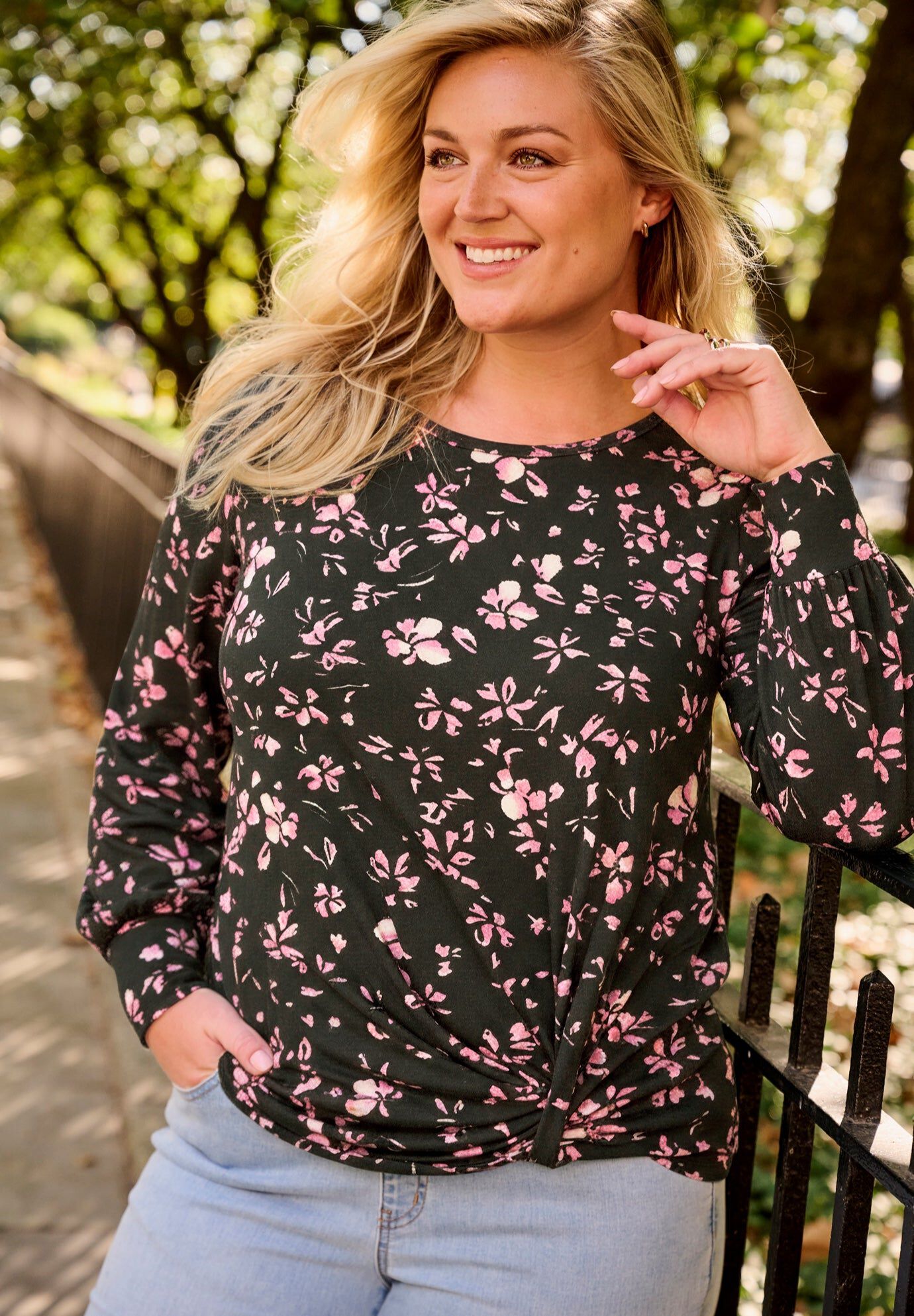 Scoop Neck Knot Hem Top, PINK PETAL CONFETTI, hi-res image number 0