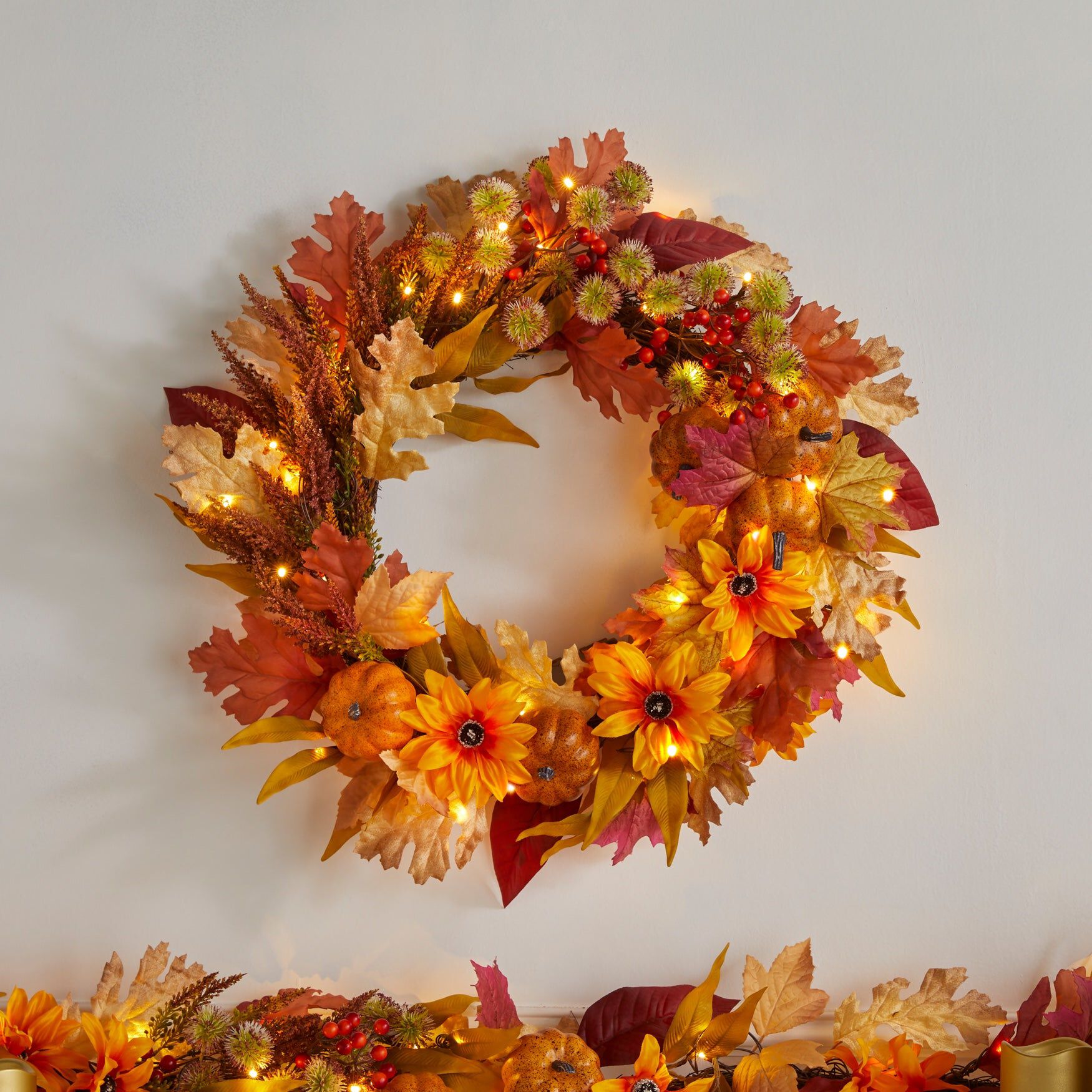 24" Pre-Lit Harvest Daisy Wreath