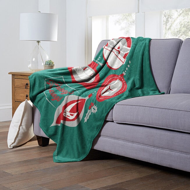Star Wars: The Mandalorian Grogu Greetings Silk Touch Throw Blanket, , alternate image number null