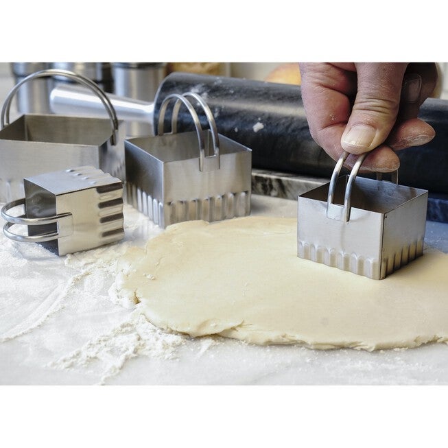 Rippled Stainless Steel Biscuit Cutters, Set 4, , alternate image number 5