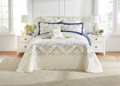 Amelia Bedspread