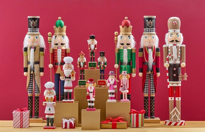 36 inches Wood Nutcracker, , alternate image number null