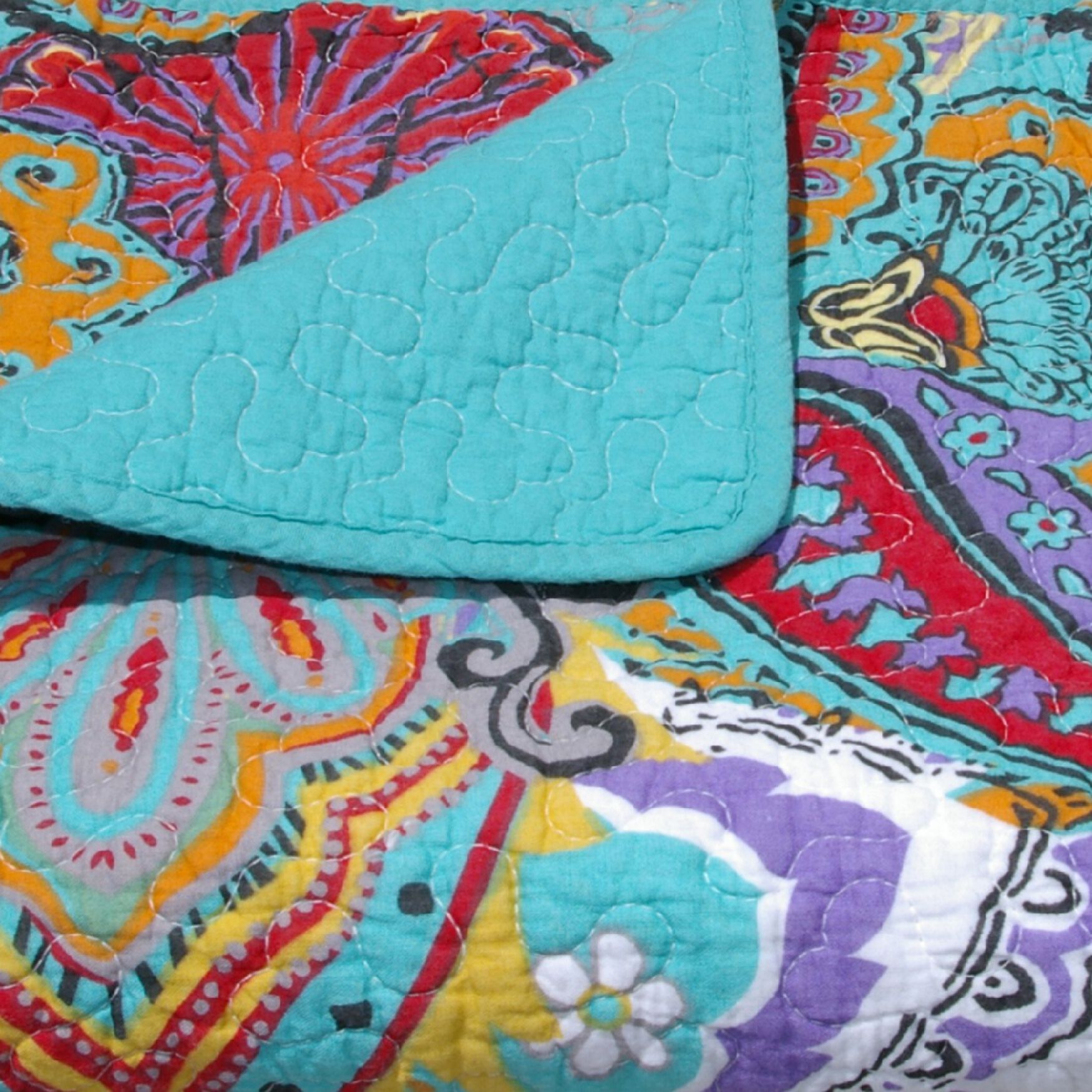 Nirvana Quilted Throw Blanket, , alternate image number 5