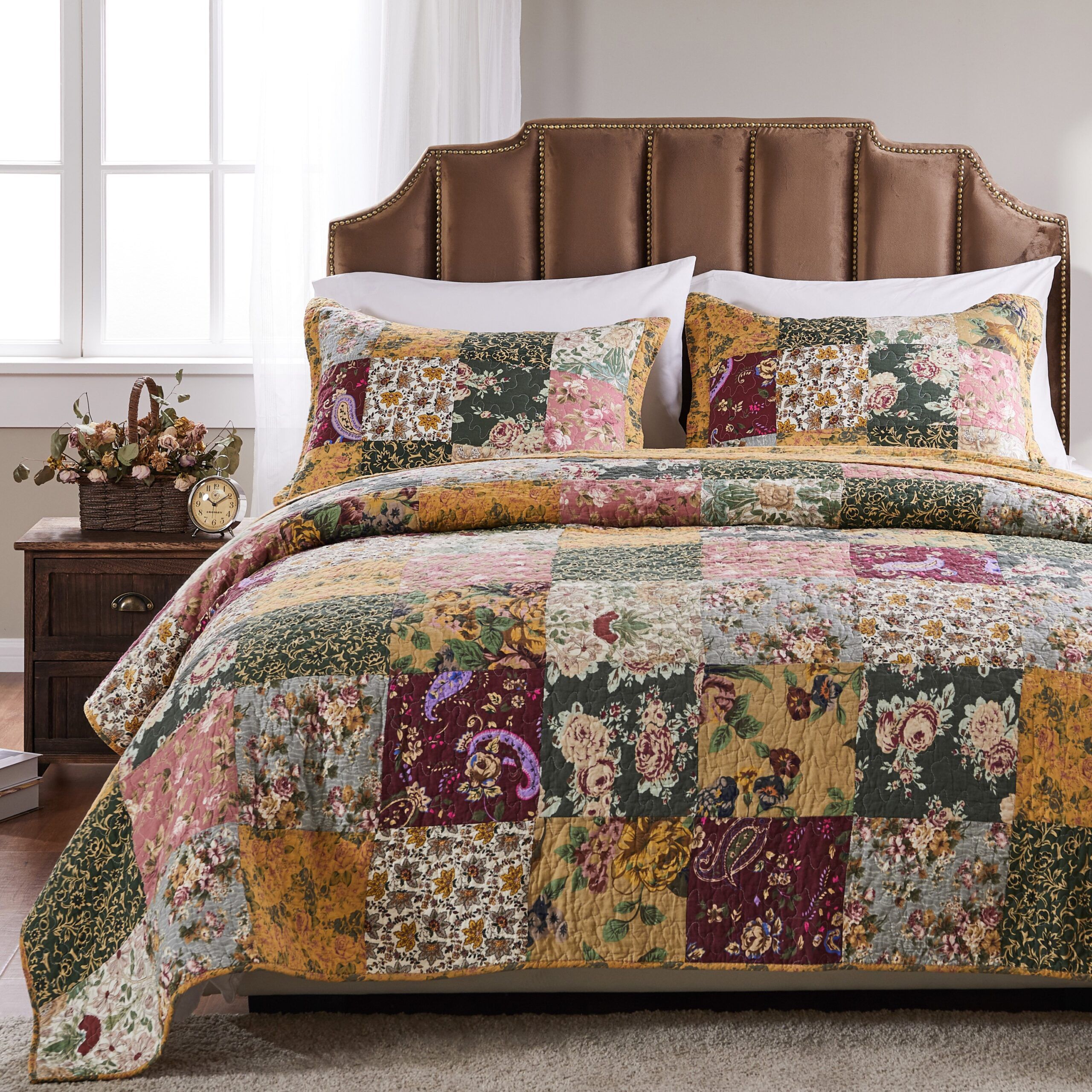 Antique Chic 100% Cotton Floral Patchwork Quilt Set, MULTI, alternate image number 2