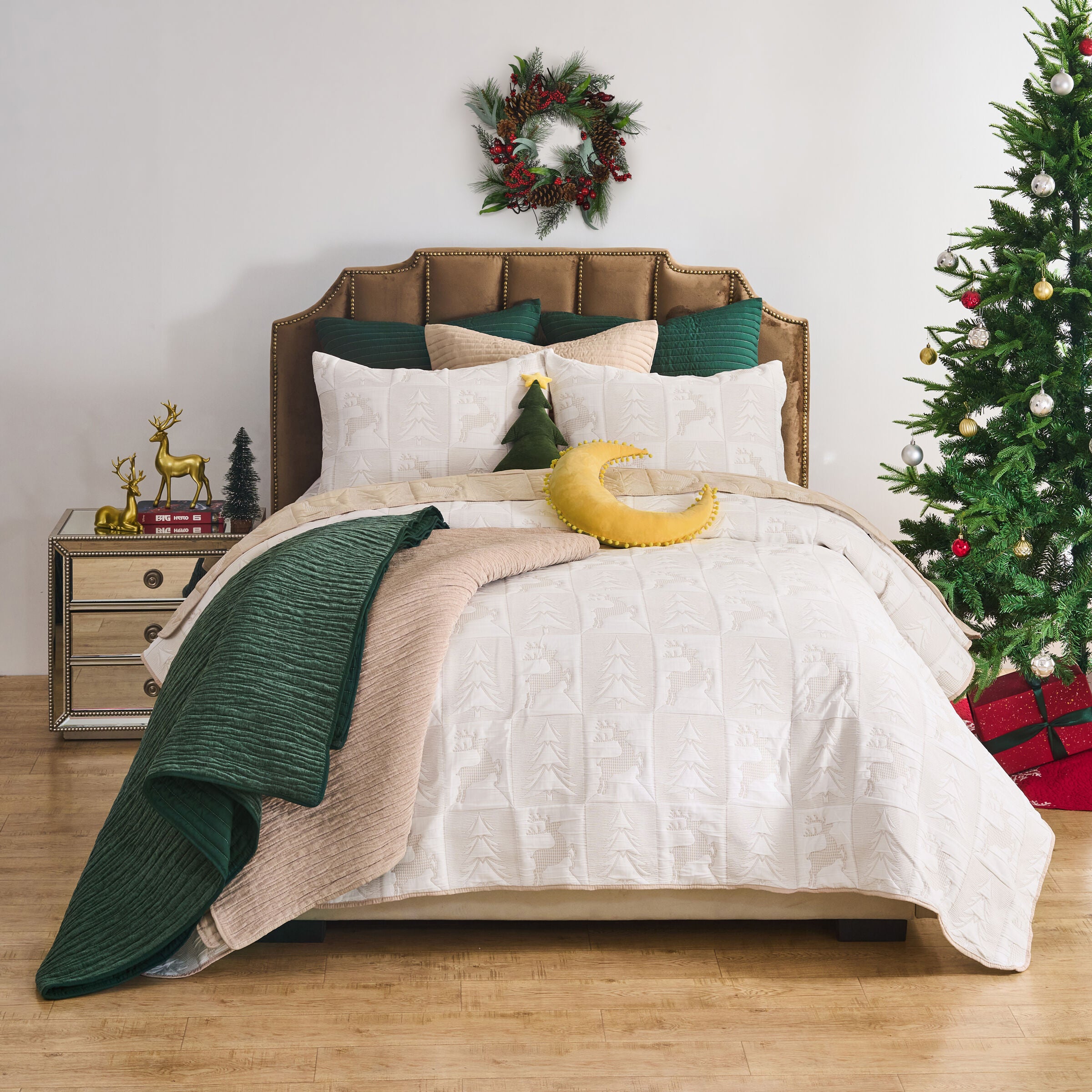 Reindeer Games Holiday Matelass&eacute; Coverlet Set, WHITE, hi-res image number 0