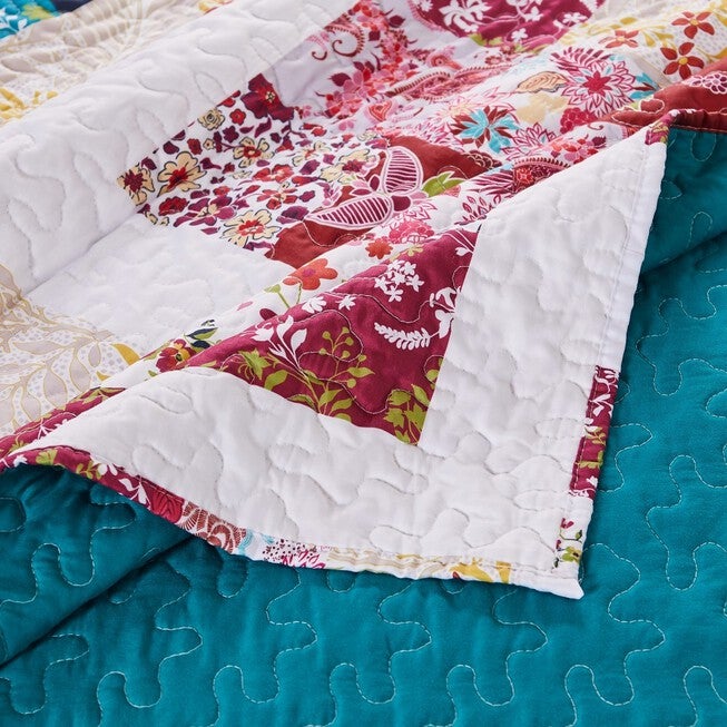 Harmony Quilt And Pillow Sham Set, , alternate image number 3