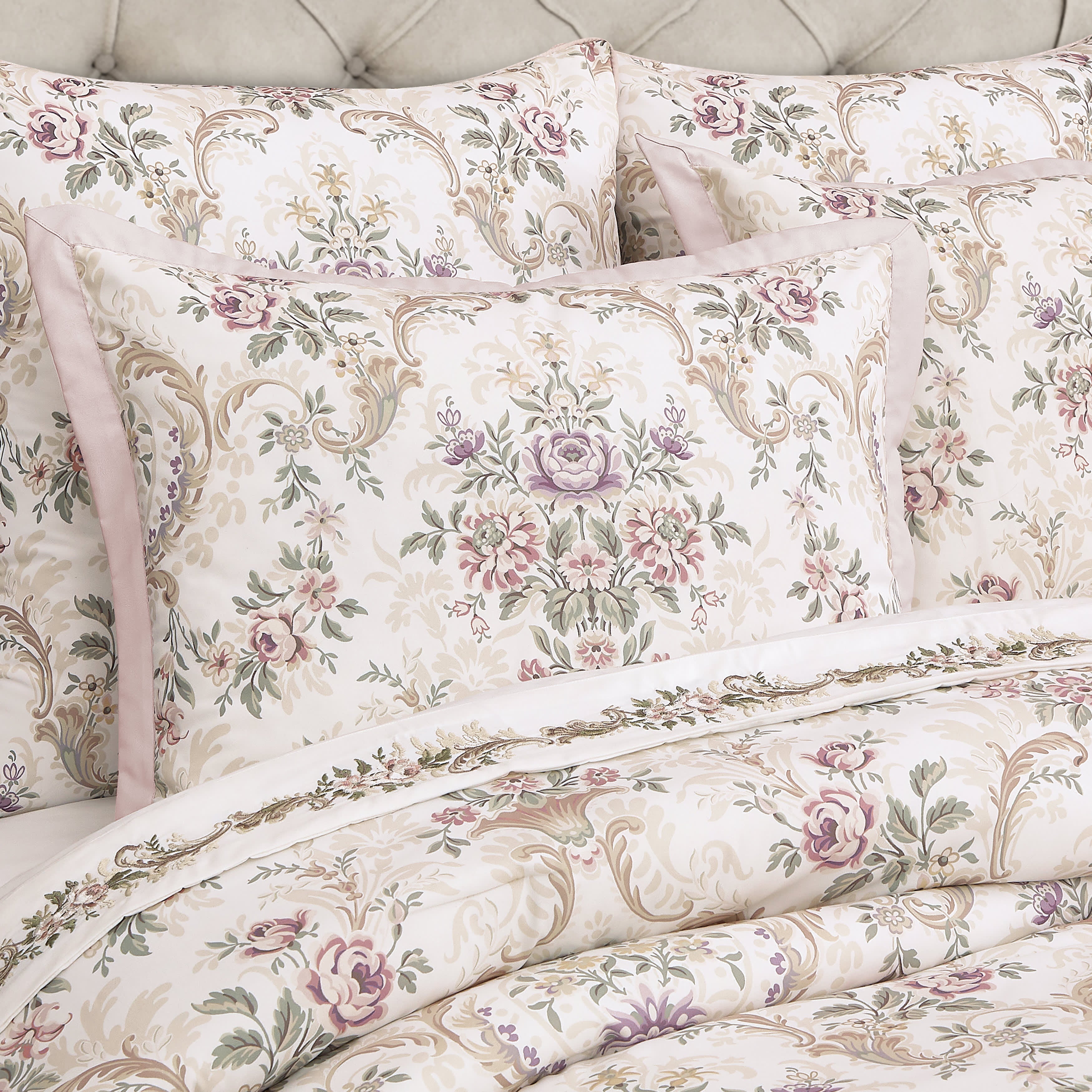 Avant Garden 4 Piece Comforter Set, BLUSH, alternate image number 2