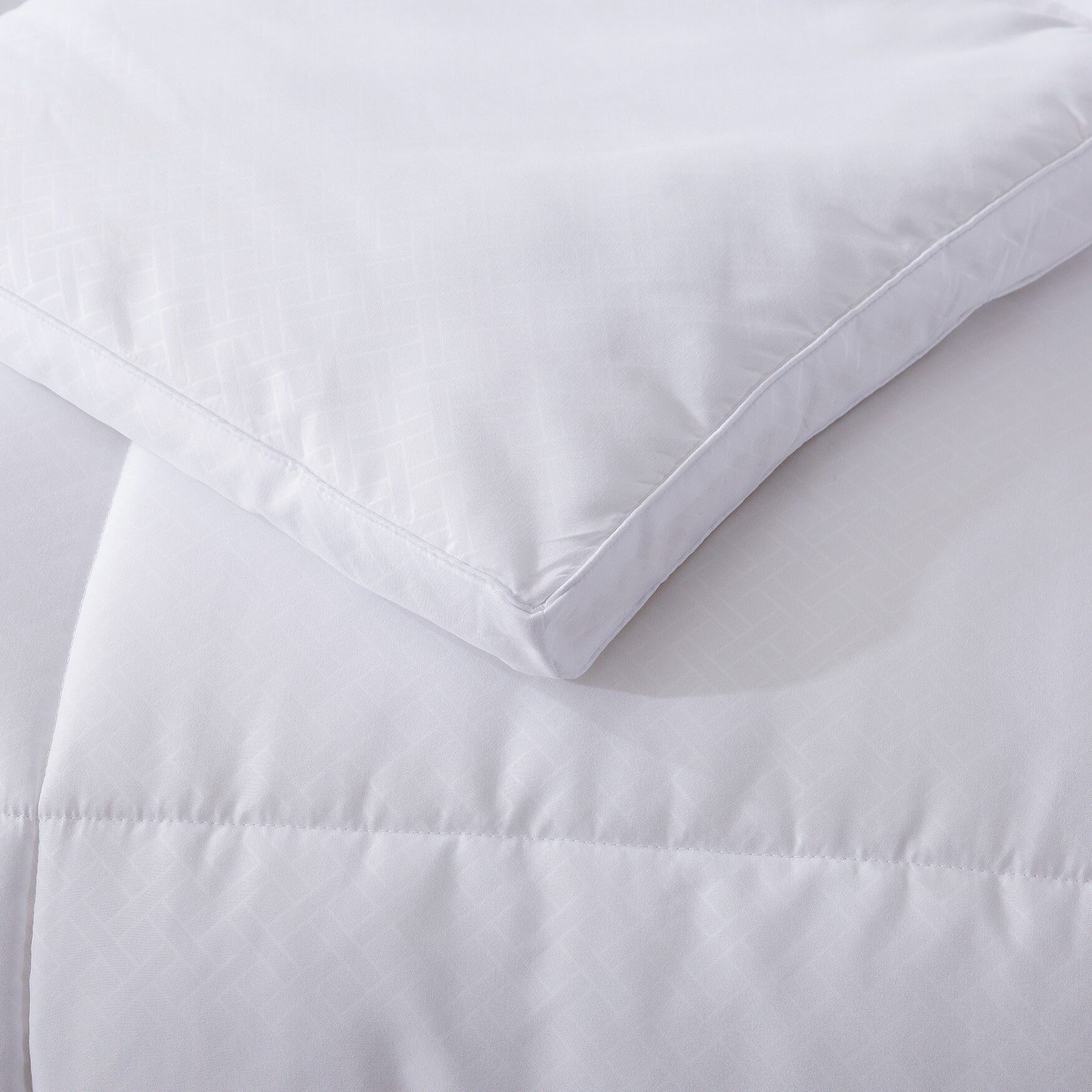 European Gusset Down Alternative Comforter, , alternate image number 3