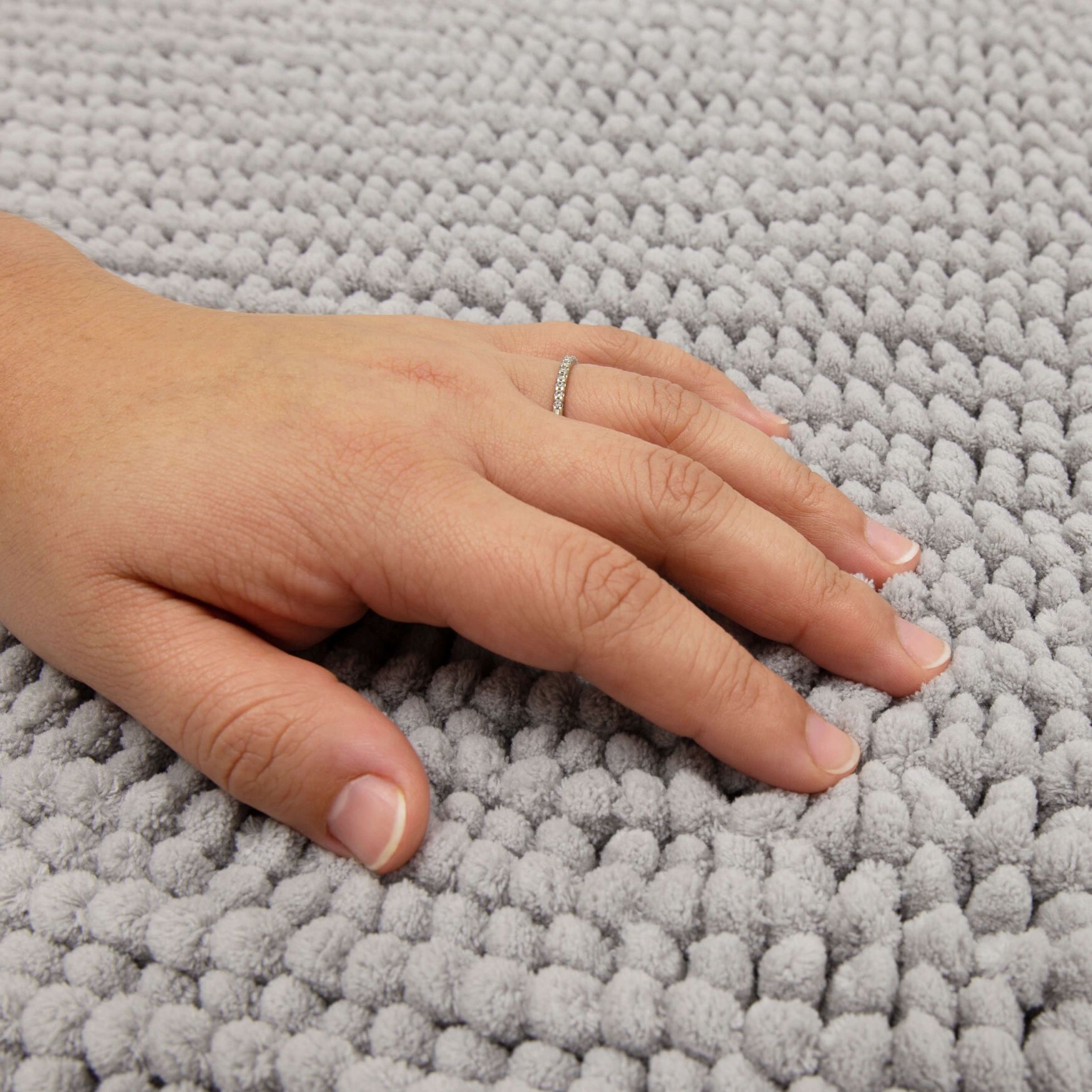 Homespun Noodle Bath Rug, , alternate image number 3