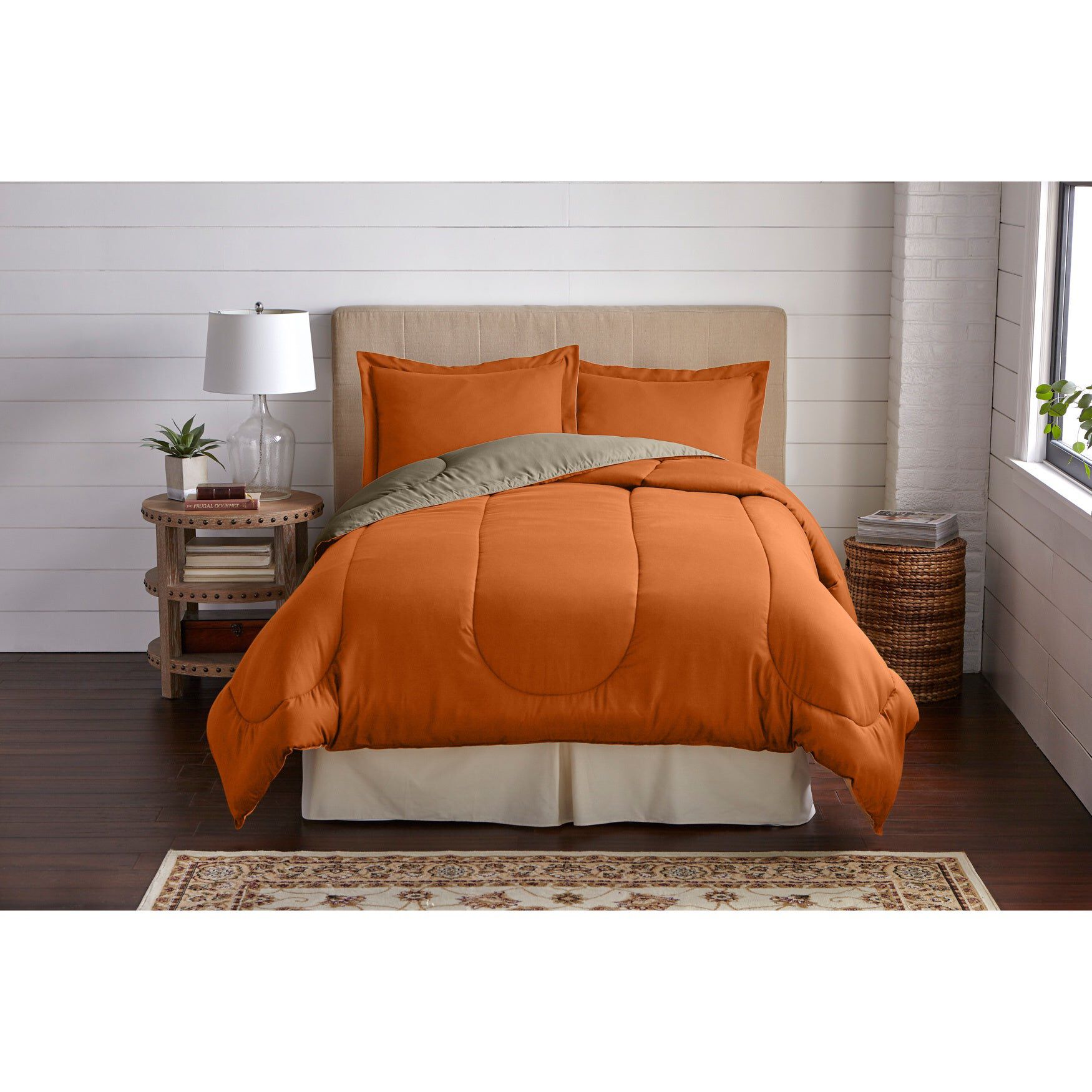BH Studio Reversible Comforter