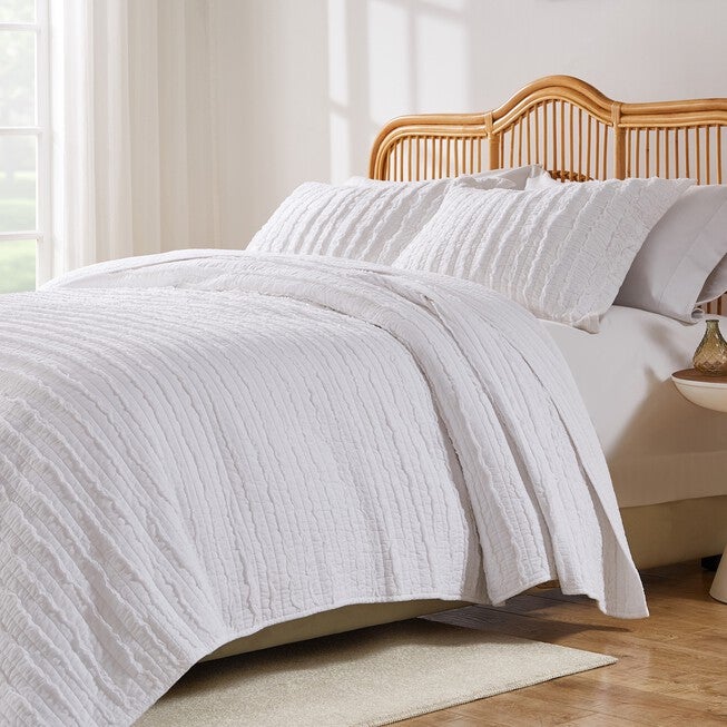 Ruffled Quilt And Pillow Sham Set, WHITE, hi-res image number 0