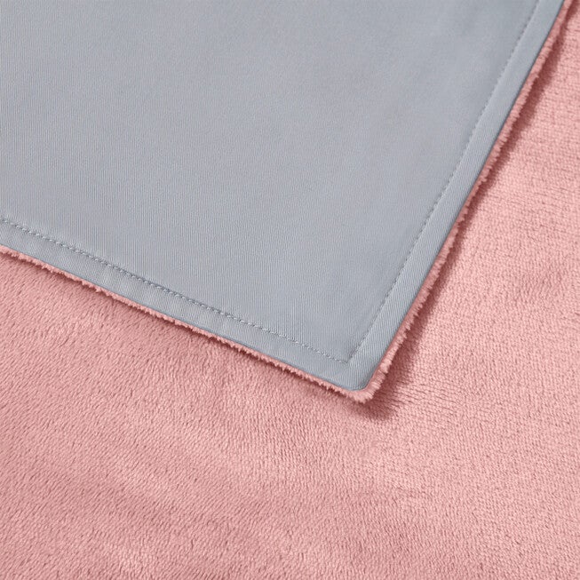 Crystal 15Lb Reversible Cooling Weighted 48X72 Blanket With Removable Cover Weighted Blanket & Cover, , alternate image number 11