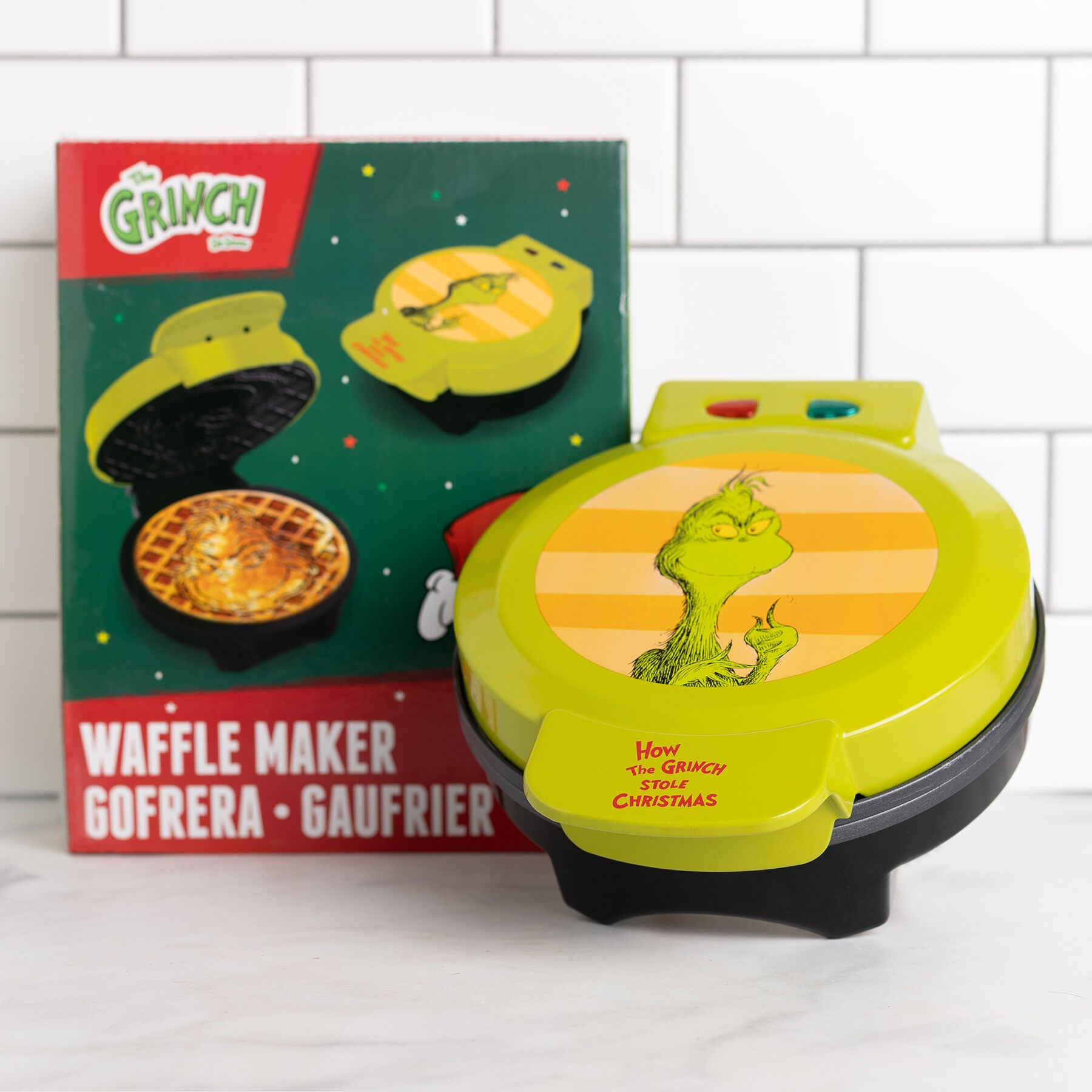  Dr. Seuss The Grinch Waffle Maker, GREEN, alternate image number 3