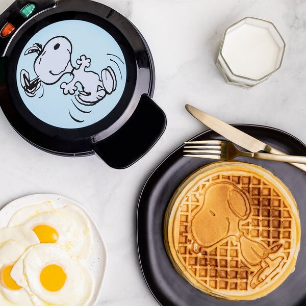 Peanuts Snoopy Waffle Maker, BLUE, hi-res image number 0