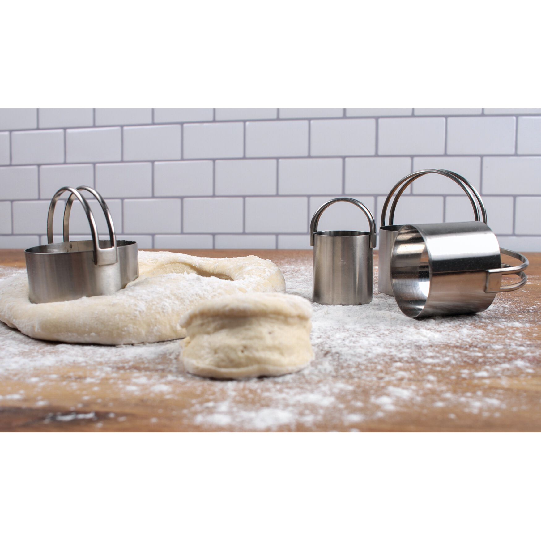 Round Stainless Steel Biscuit Cutters, Set 4, , alternate image number 4