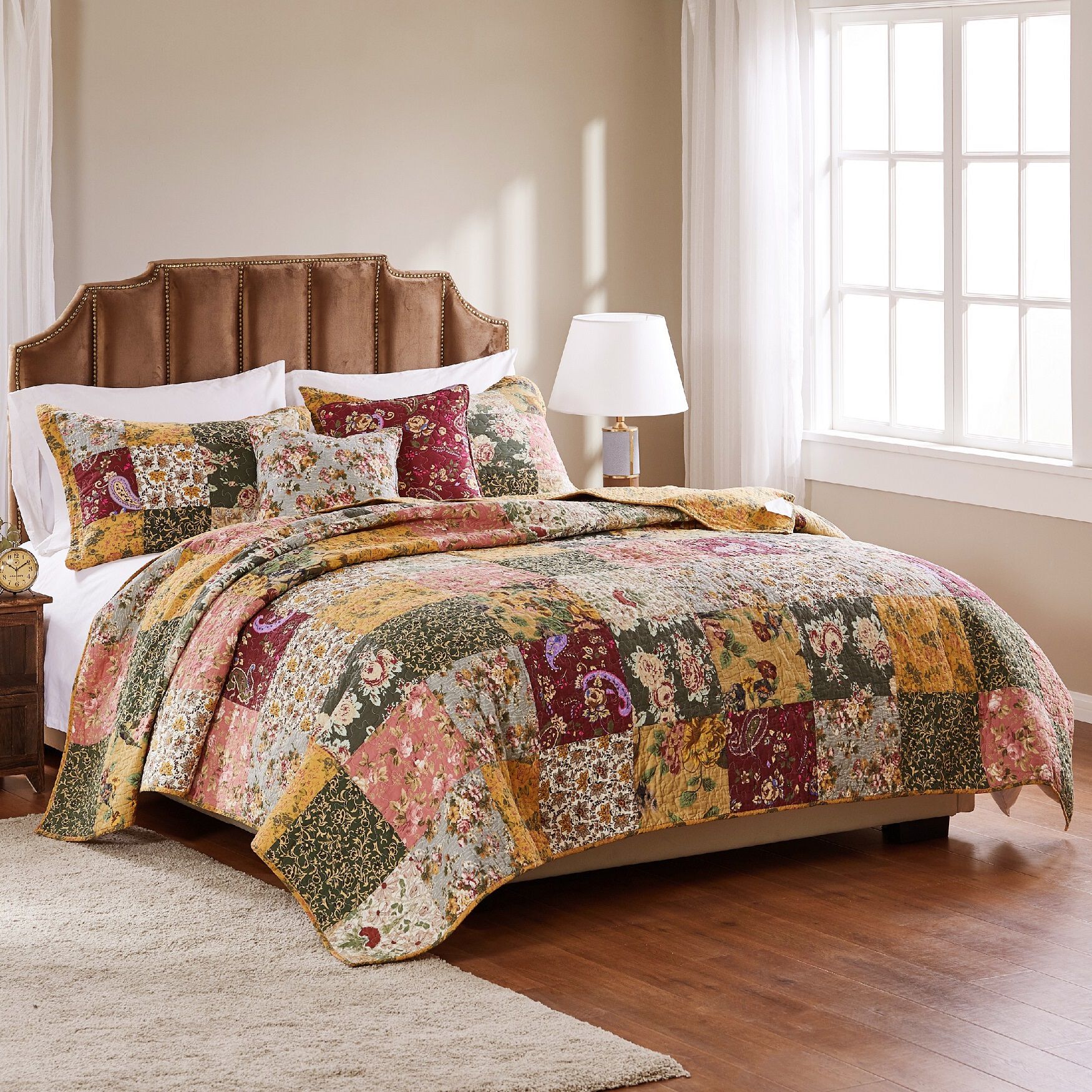 Antique Chic 100% Cotton Floral Patchwork Quilt Set, , alternate image number 7