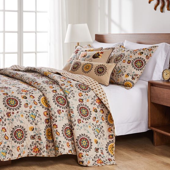 Andorra Quilt And Decorative Pillow Set, MULTI, hi-res image number null