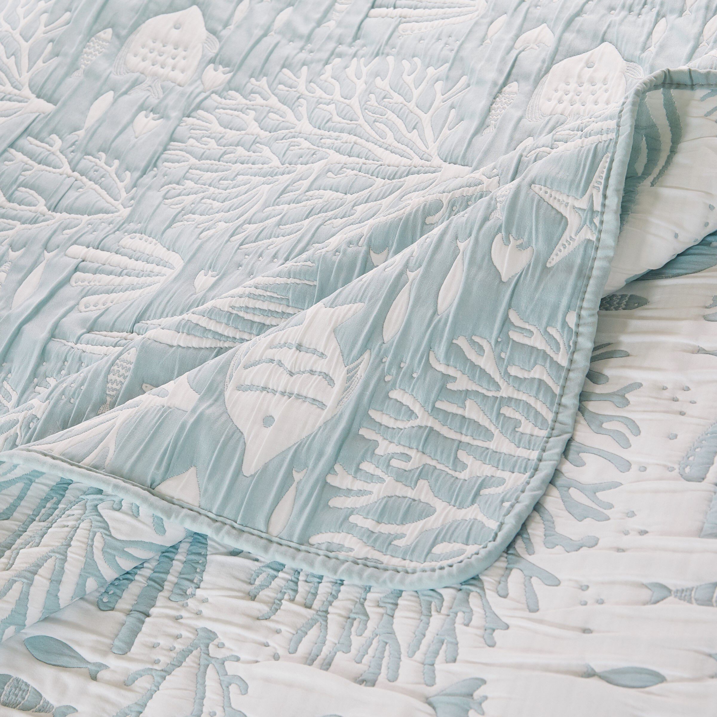 Greenland Home Fashions Marina Reversible Matelass&eacute; Coverlet Set, 3-Piece Full/Queen, Seafoam, SEAFOAM, alternate image number 3