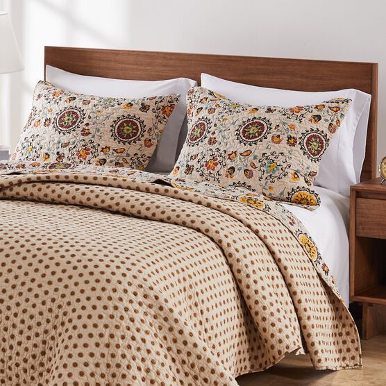 Andorra Quilt And Pillow Sham Set, , on-hover image number null