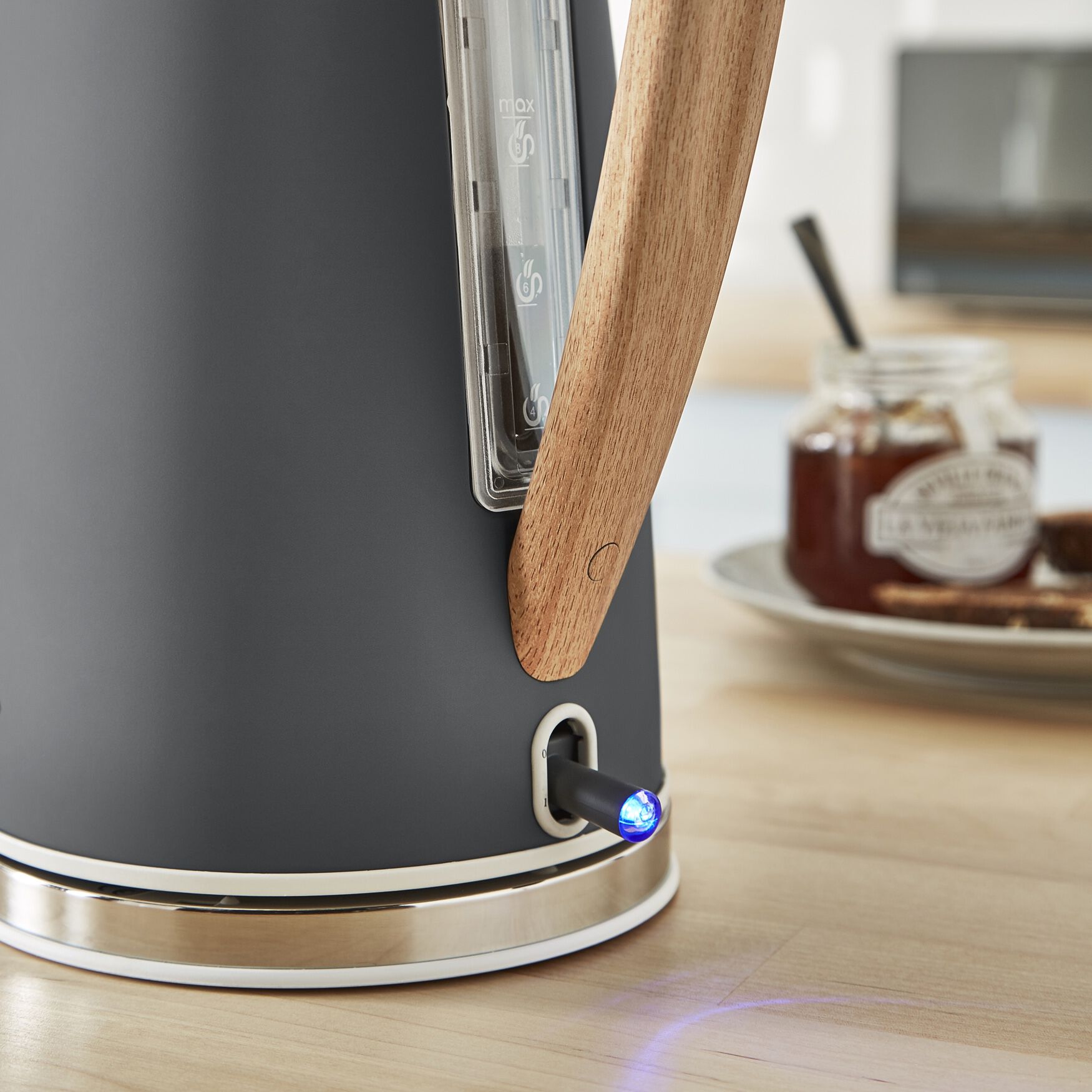 Swan nordic white kettle on sale