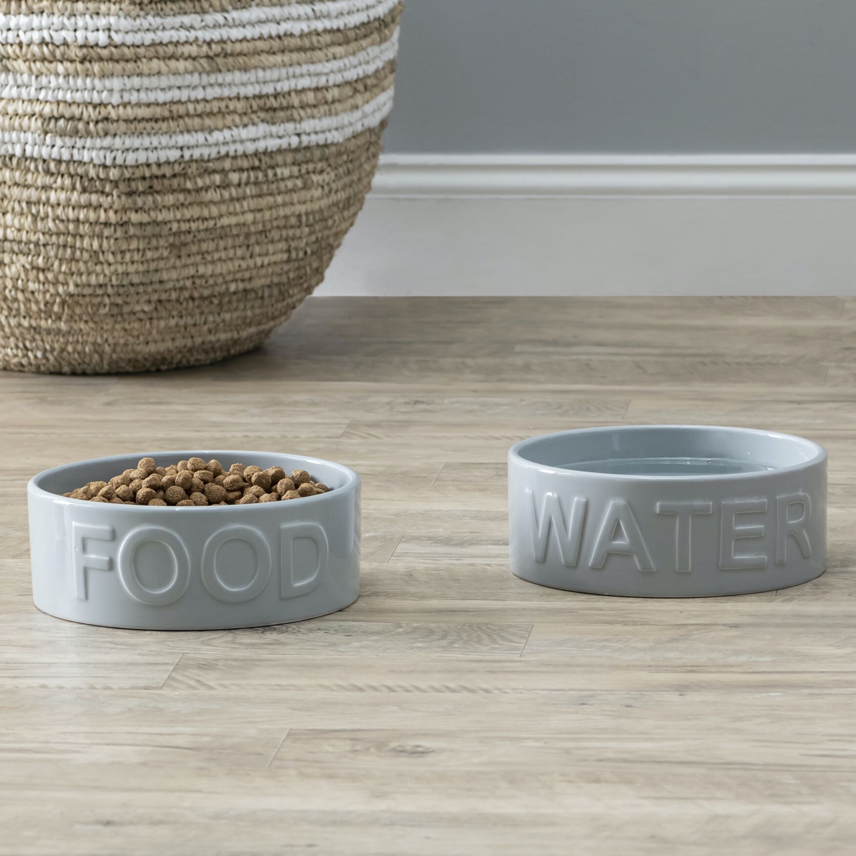 Set Of Classic Water And Food Pet Bowls Pet, , alternate image number 4