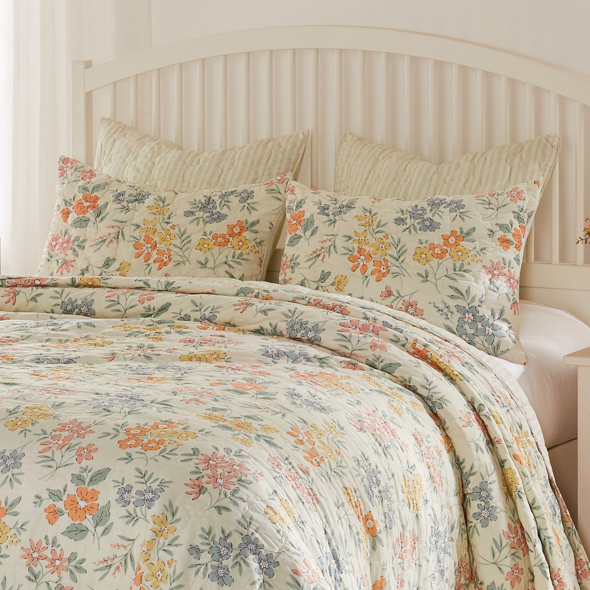 Greenland Home Fashions Chloe Finely Stitched Reversible  Floral Quilt Set, 3-Piece King/Cal King, Pastel, PASTEL, alternate image number 6