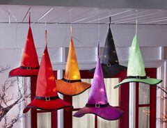 Set of 6 Witch’s Hat String Lights