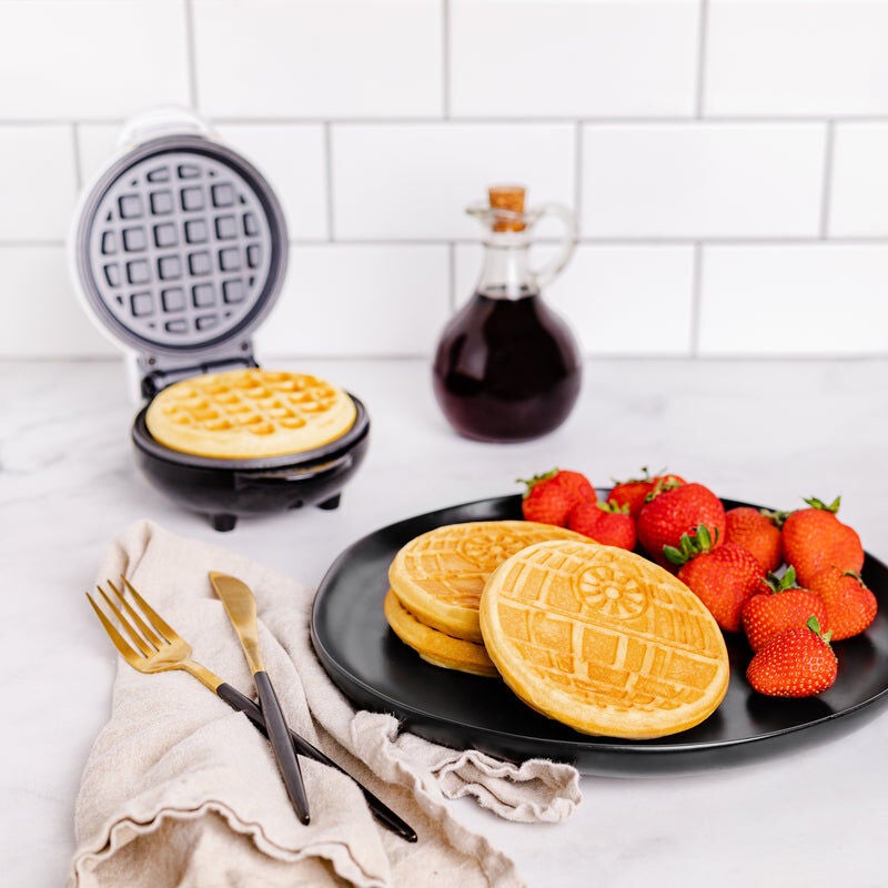 Star Wars Mini Death Star Waffle Maker, WHITE, alternate image number 4