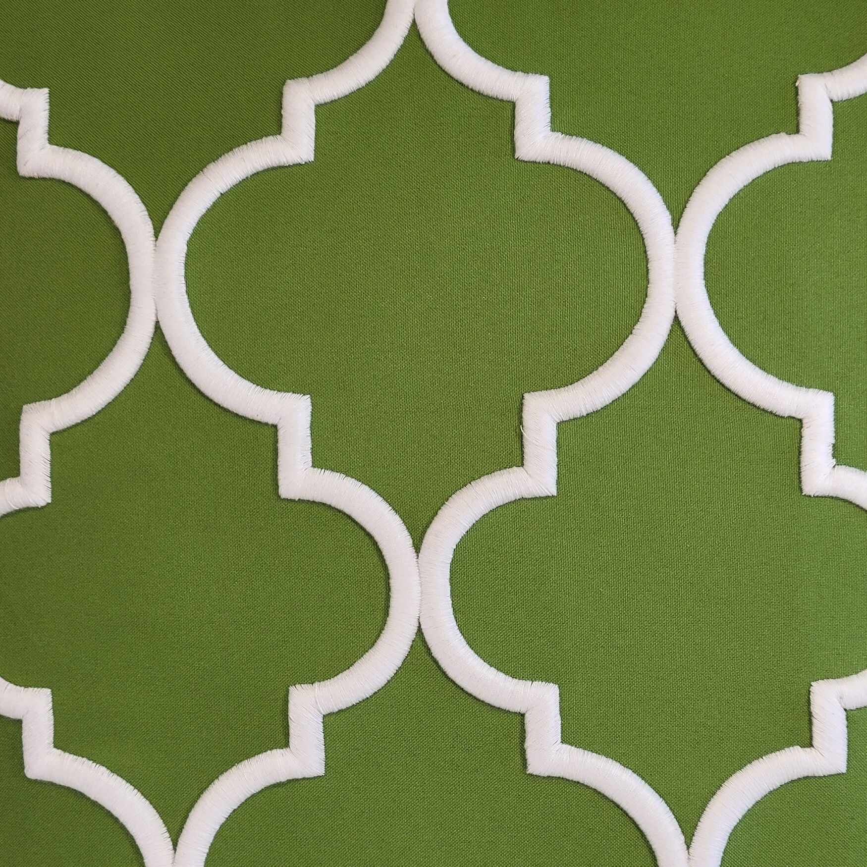 Indoor/Outdoor Oversized Embroidered Quartrefoil Decorative Throw Pillow 20X20, Leaf/White, , alternate image number 11