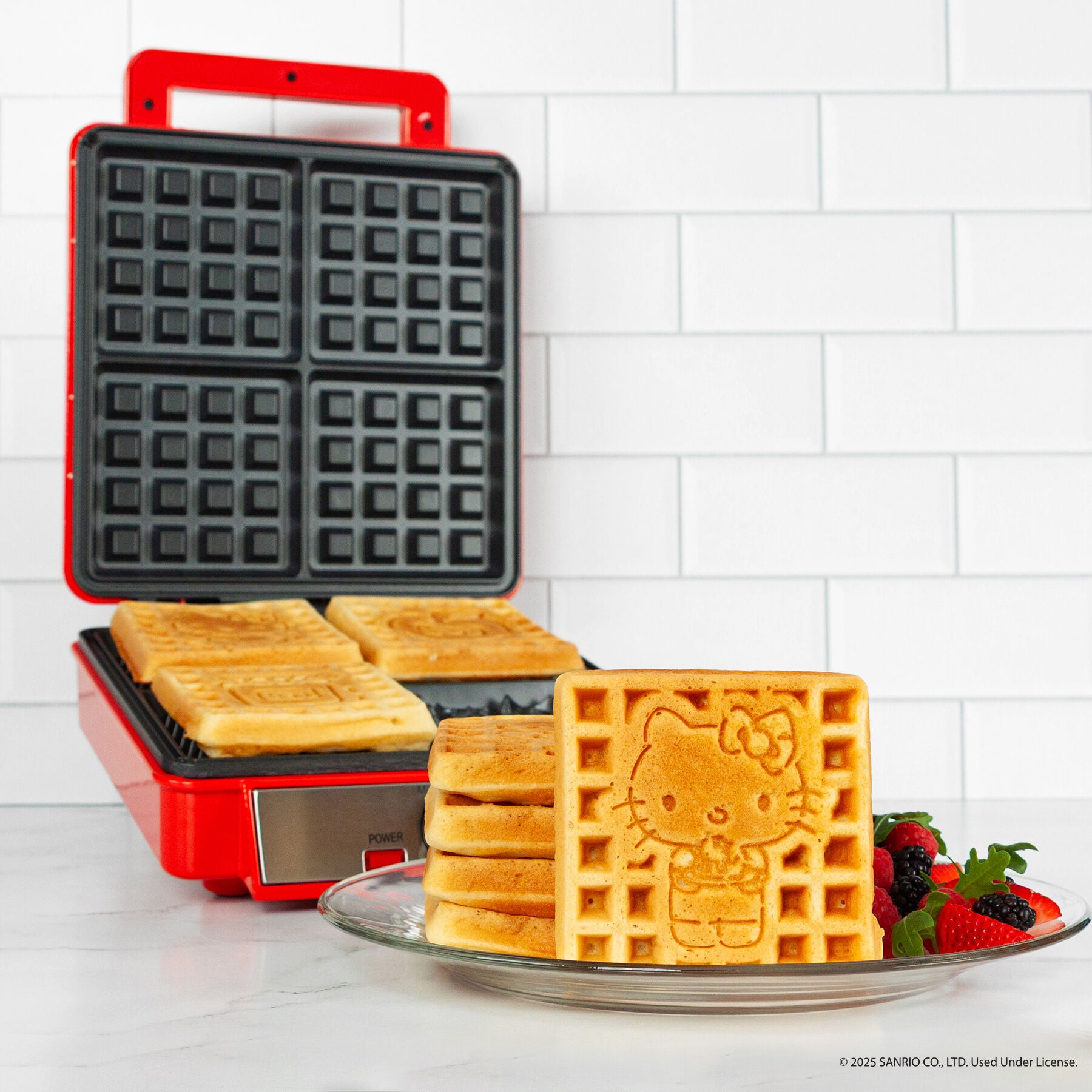Hello Kitty Deluxe Waffler, RED, alternate image number 1