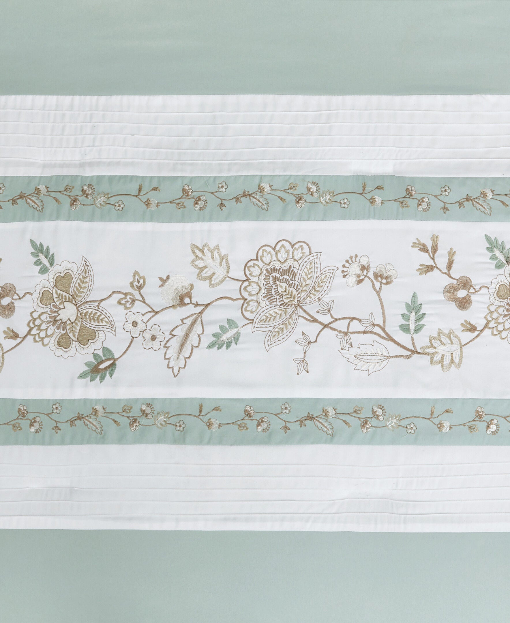 SPRING SOCIAL COMFORTER SET, SPA, alternate image number 3