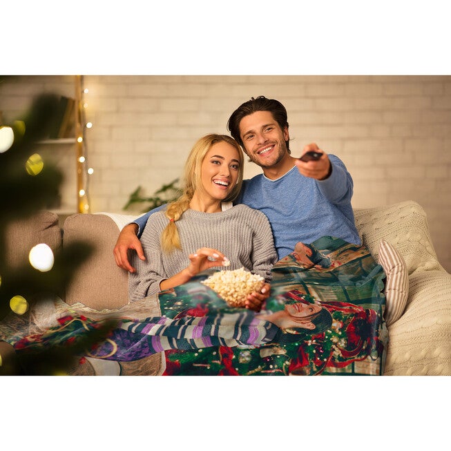 Wb Friends Christmas Siblings Silk Touch Throw, , alternate image number null