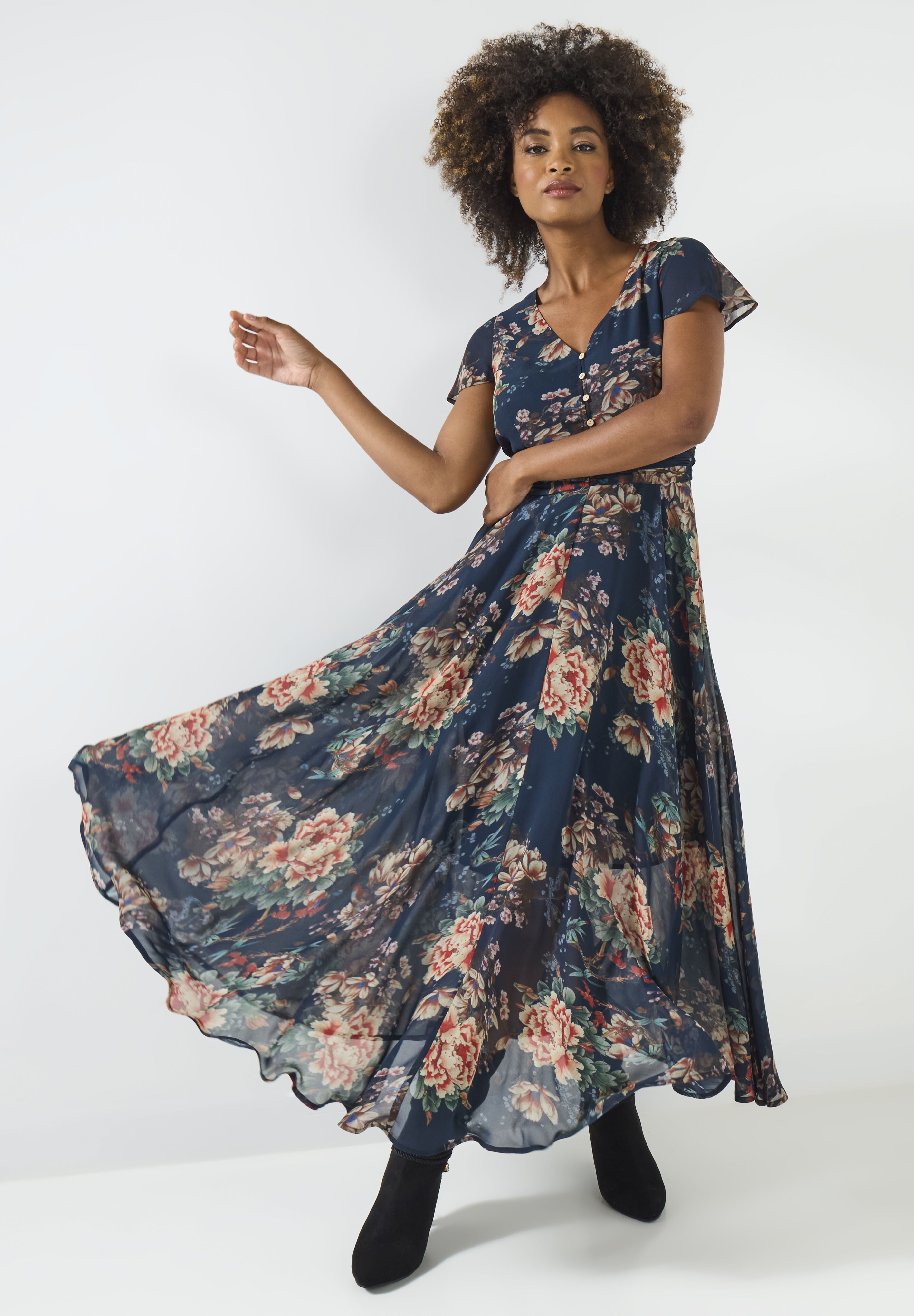 Flutter Sleeve Flyaway Maxi Dress, PRETTY PETALS, alternate image number 3