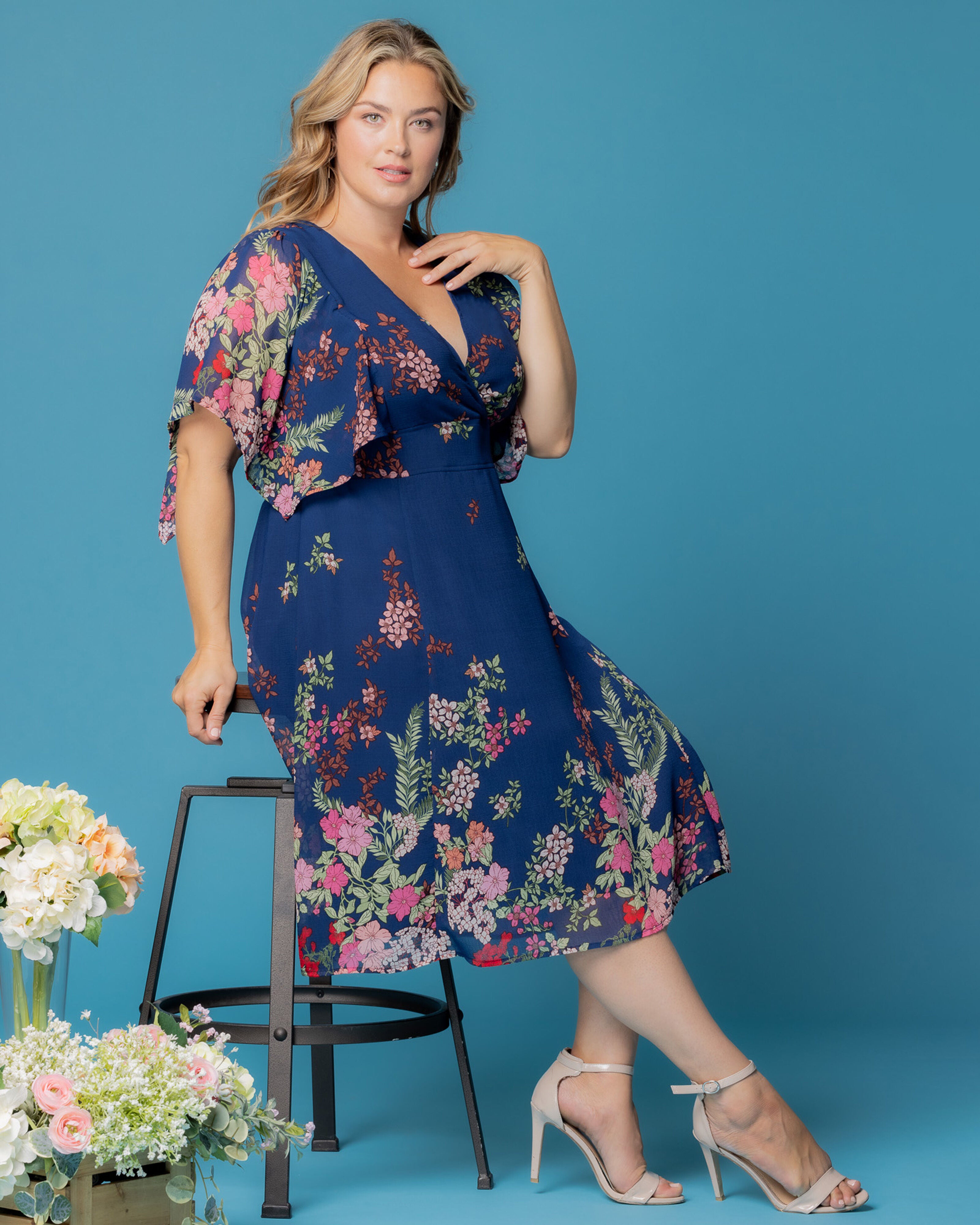 Breezy Border Print Cocktail Dress, TWILIGHT GARDEN BORDER / Royal Blue, alternate image number 4