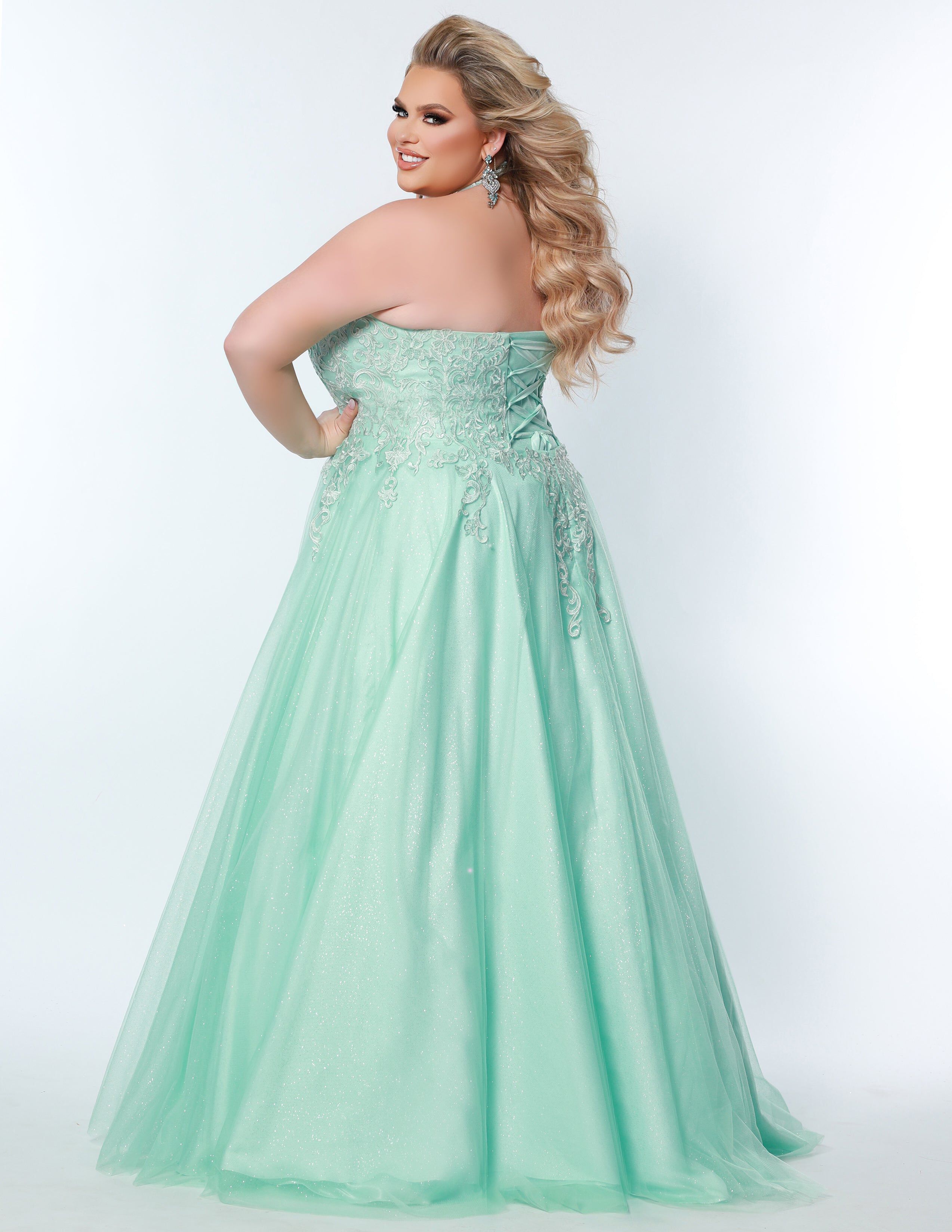 A STEP ABOVE FORMAL DRESS, Mint / Mint, alternate image number 1