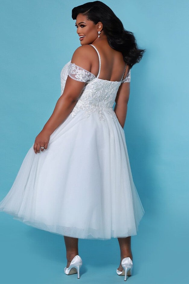 Daisy Wedding Dress Plus Size Tea-Length, , alternate image number 1