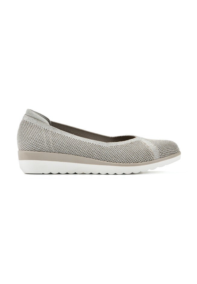 White Mountain Selena Stretch Knit Flat, , alternate image number null