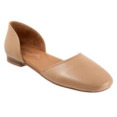 Kamari Flat