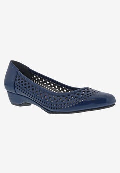 Tina Flat