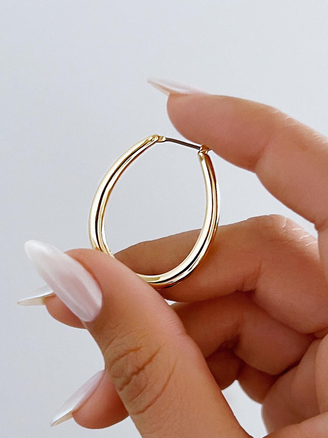 Gold Hoop Earrings - Cuidado, GOLD, alternate image number 2