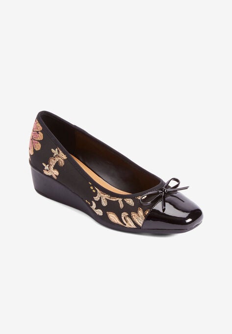 The Jade Wedge, FLORAL METALLIC, hi-res image number null