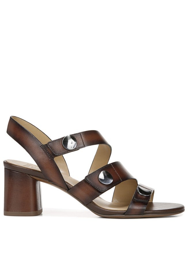Alicia Sandal , , alternate image number null
