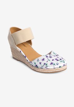 Wide Width Flats With Ankle Strap