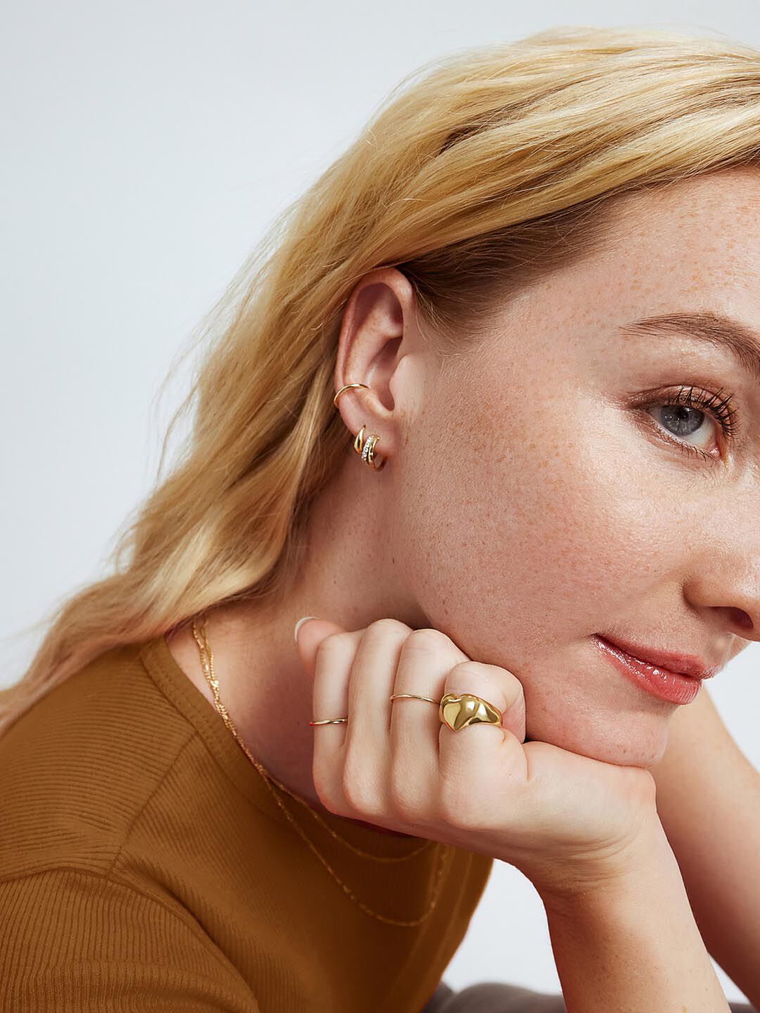 Nate Bold Huggie Hoops, GOLD, alternate image number 3