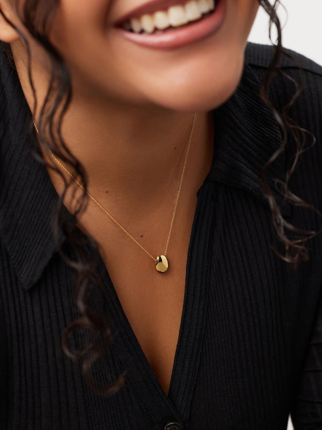 Pebble Mini Pendant Necklace, GOLD, alternate image number 4