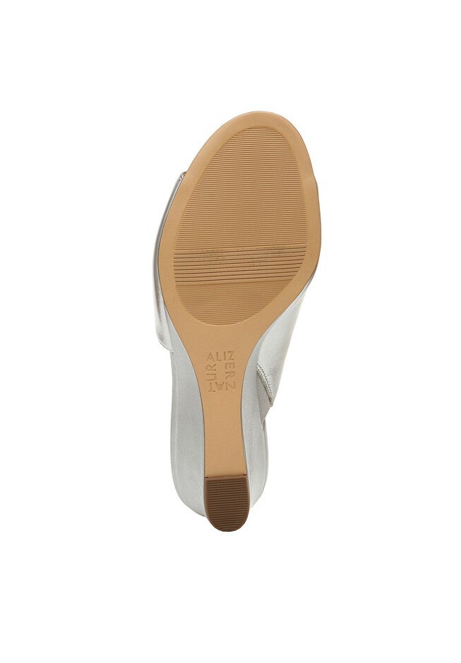 Sansa Mule , , alternate image number null