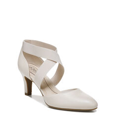 Size 11 Pumps