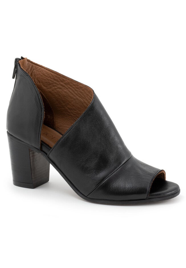Usher Pump, BLACK, hi-res image number 0